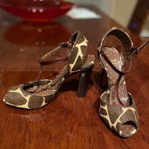 VINTAGE MOSCHINO Heels Made in Italy Giraffe Print